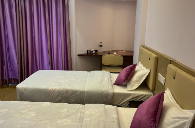 Twin Bed 404