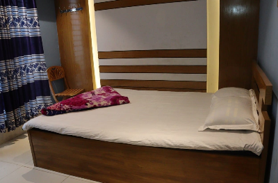 Couple Bed (non ac ) 205