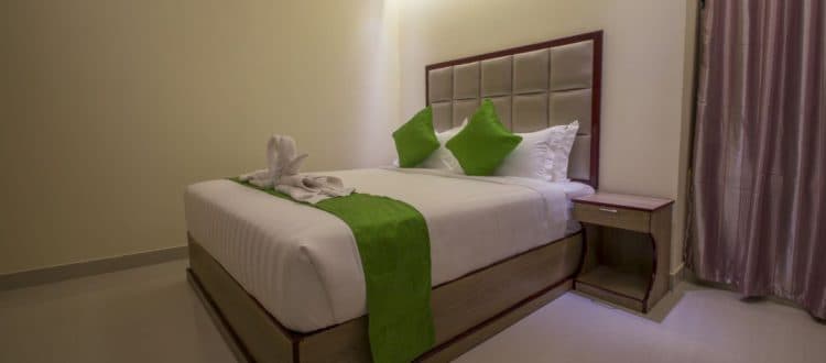 EXECUTIVE SUITE EXECUTIVE
