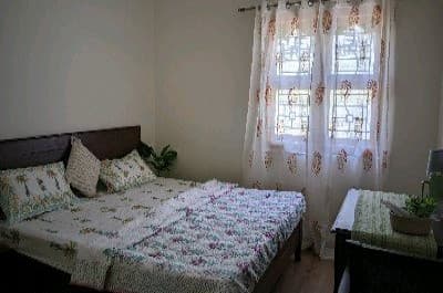 ROOM 1 - king bed room 1
