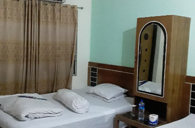 Double Bed None Ac ROOM 11