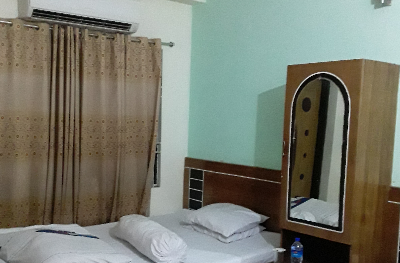 Double Bed Ac ROOM 108