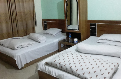Double Bed Ac ROOM 109