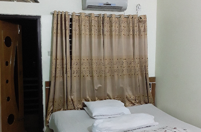 Couple Bed Ac ROOM 204