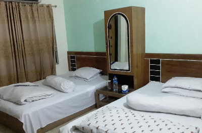 Double Bed Ac ROOM 210