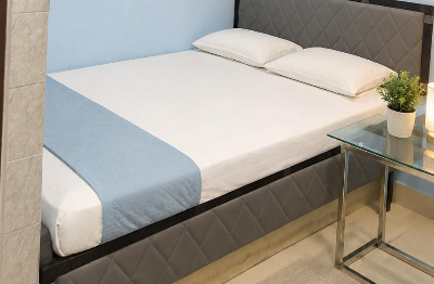 Single (Couple Bed ) Non-AC 305