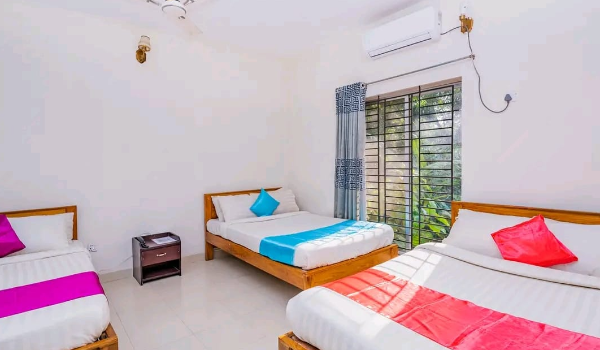 Deluxe Triple Bed 107