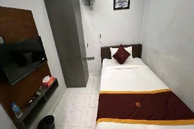 single 305